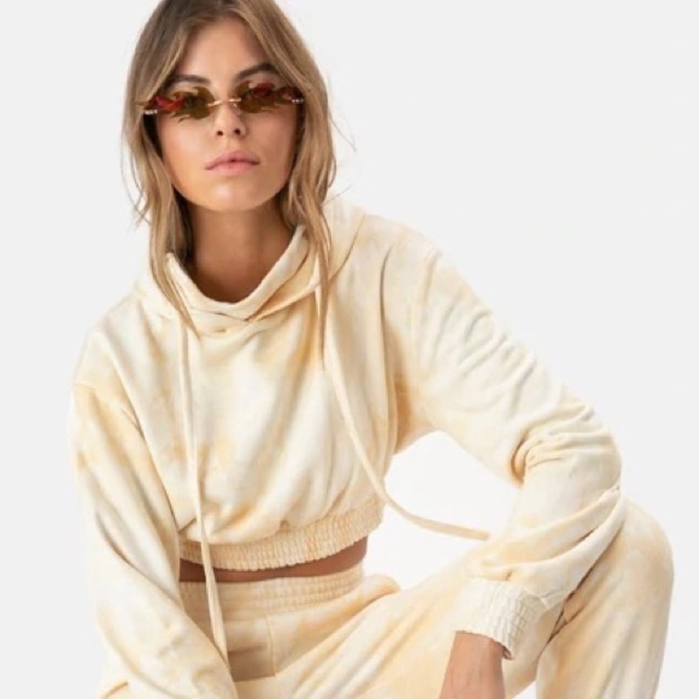 ADIKA TWINKLE CROPPED HOODIE SWEATSHIRT PALE LEMON SPLASH TIE DYE NWT SZ MED